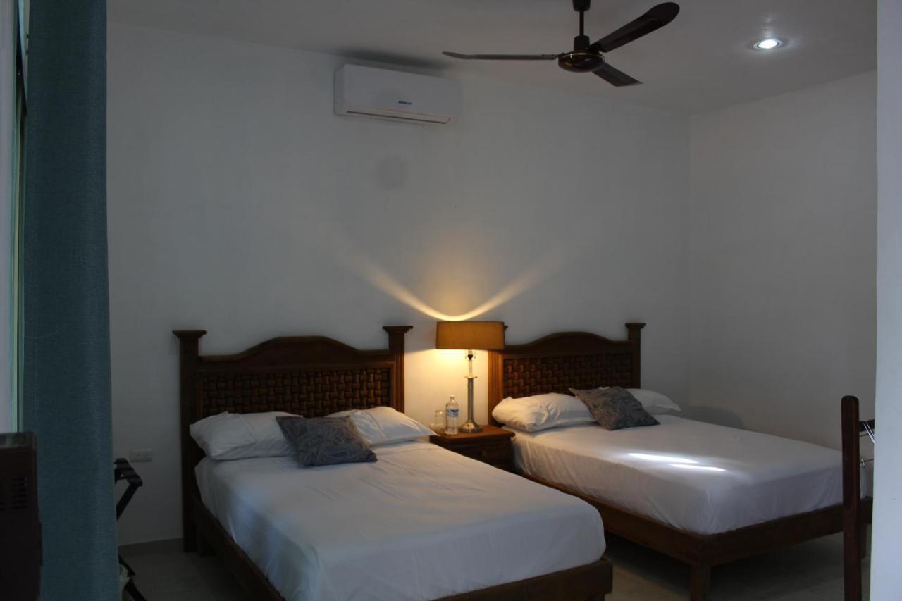 ואיאדוליד Hotel Casona Margot מראה חיצוני תמונה