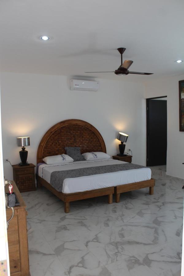 ואיאדוליד Hotel Casona Margot מראה חיצוני תמונה