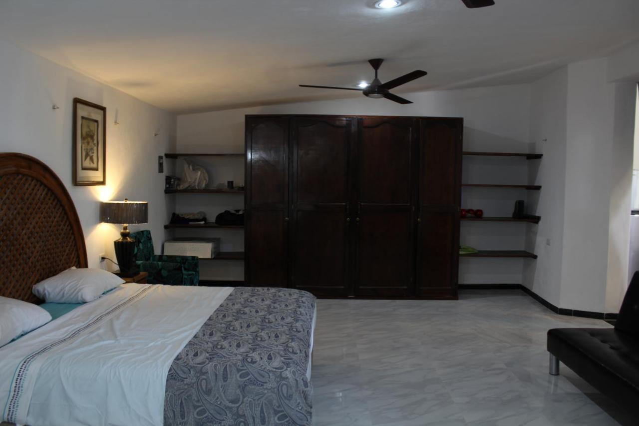 ואיאדוליד Hotel Casona Margot מראה חיצוני תמונה